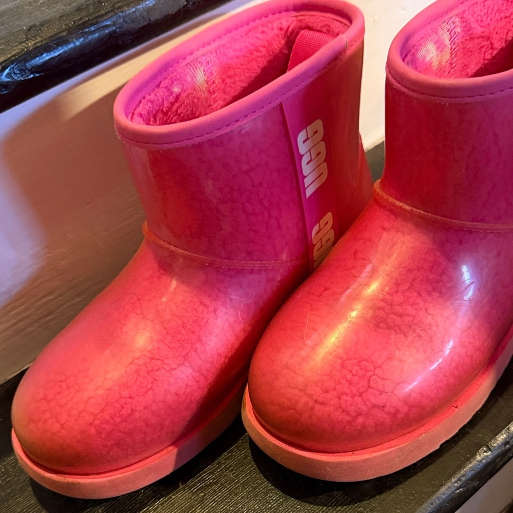 UGG Vibrant Pink Ankle Boots - Picture 2 of 9